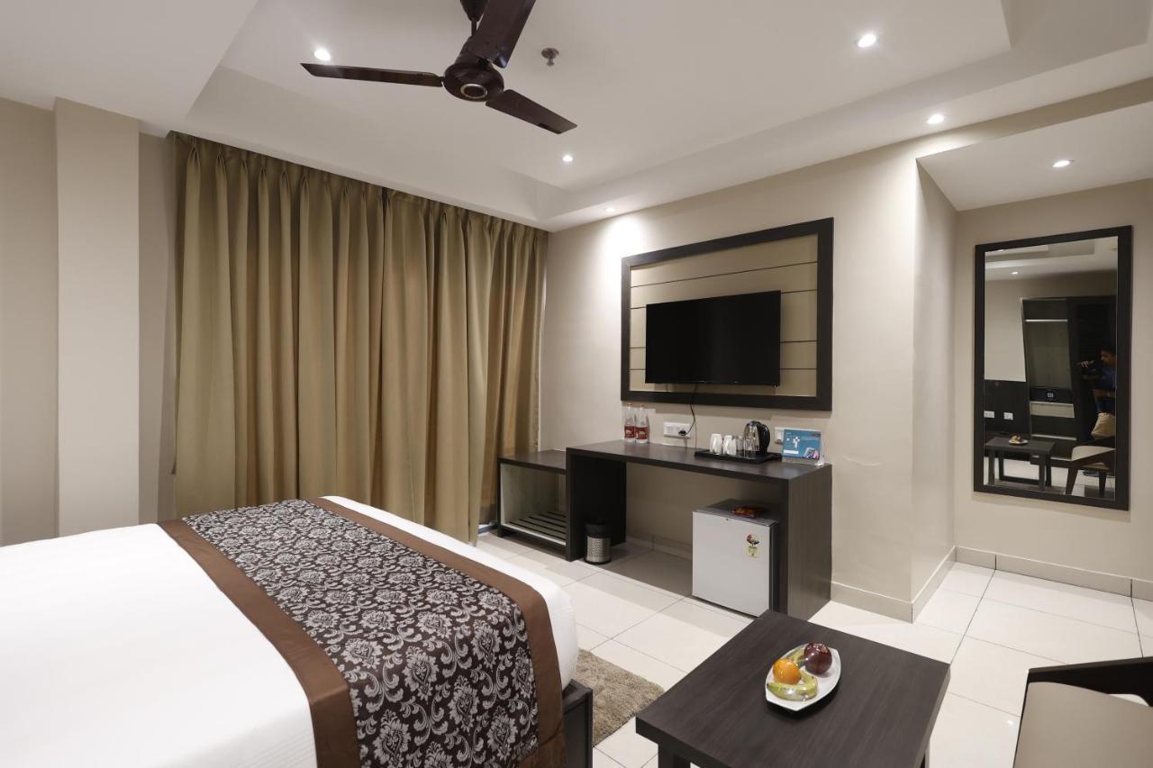 Pride Biznotel Canopus, Digha Digha  Ngoại thất bức ảnh